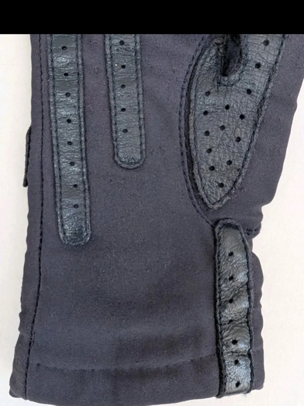 Vintage Isotoner by Aris Women’s Navy Blue Warm-Ups Gloves Fleece Lined One Size